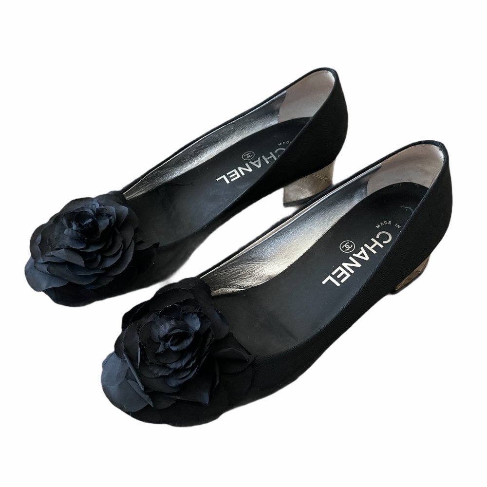 CHANEL Camellia Canvas Pumps